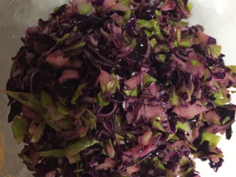 紫キャベツのコールスローサラダ